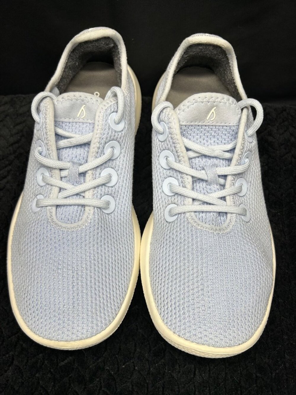 Allbirds Womens Tree Runners Light Blue Sneakers Size W9 Sustainable Lightweight